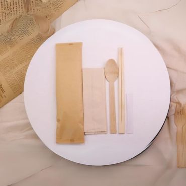 Bamboo plates for parties